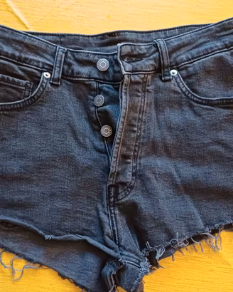 Pantaloncini high waist corti H&M