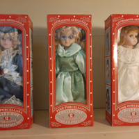 Stock bambole porcellana