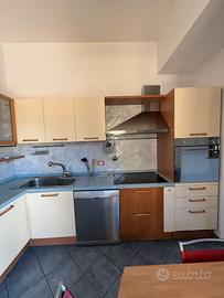 Cucina Rossana angolare a L 340×320 cm con cappa e