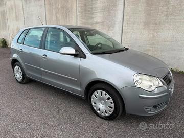 Volkswagen Polo 1.4 75CV *NEOPATENTATI*