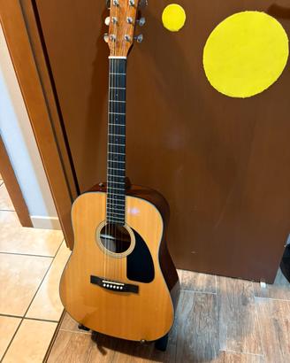 Chitarra acustistica