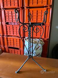 Portafiori in ferro battuto