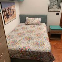 Letto una piazza e mezza con comodino moderni