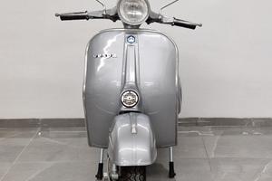 Vespa sprint v. cc150 del 1974.