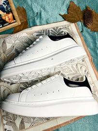 Sneakers oversize Alexander McQueen, taglia 45