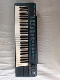 pianola Yamaha completa di custodia e chita