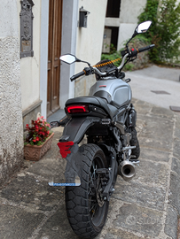 Voge trofeo 300 acx scrambler