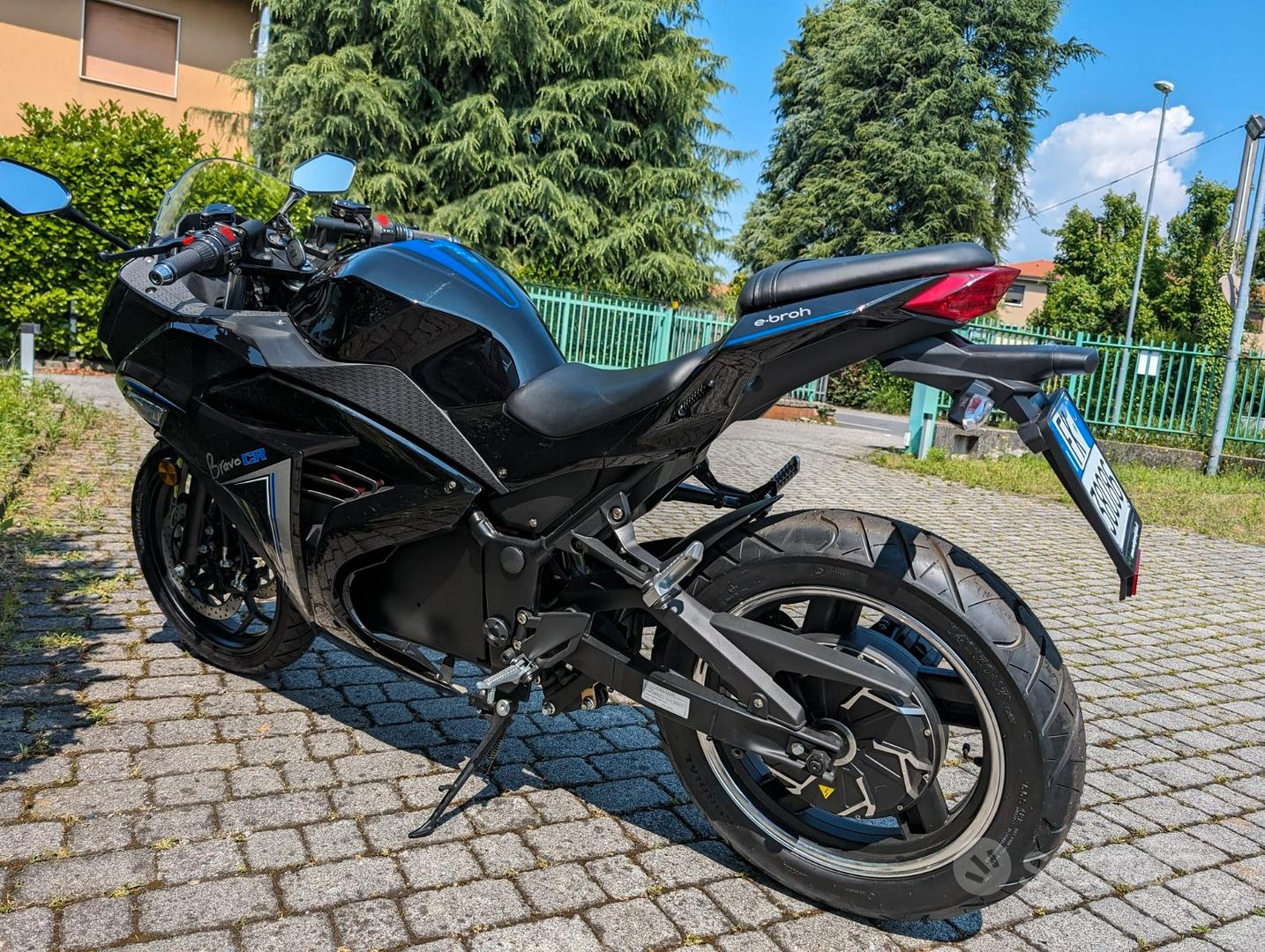 Subito Motoprealpina SRL Moto elettrica sportiva aziendale