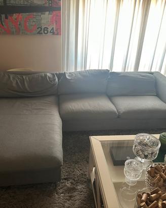 Divano tre posto con chaise longue