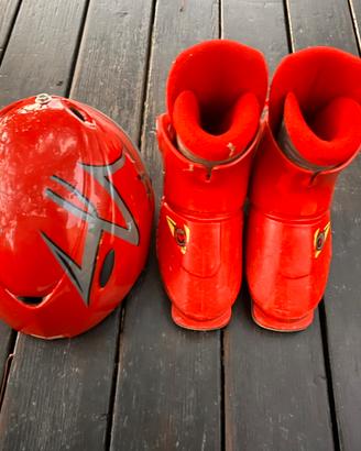 Set sci bimbo scarponi 30 e casco rosso