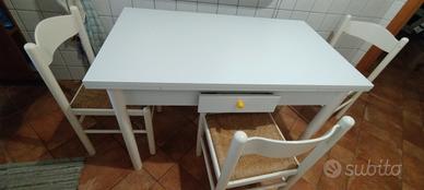 tavolo formica allungabile e 4 sedie 
