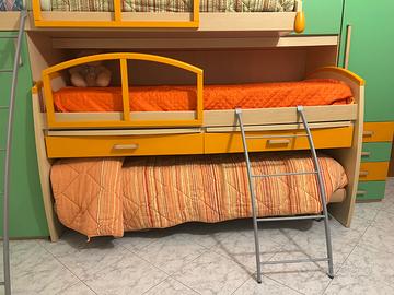 Letto a castello con doppio letto estraibile