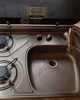 Lavabo con fornelli