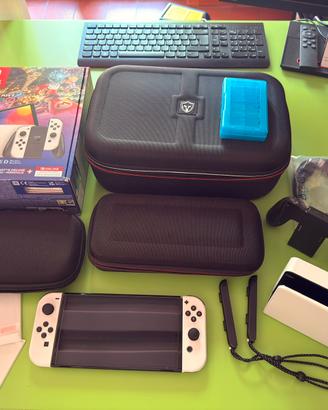 Nintendo switch oled COME NUOVA + sd + accessori