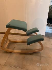 Sedia ergonomica inginocchiata