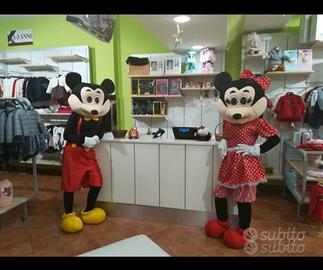 arredamento per negozi di abbigliamento