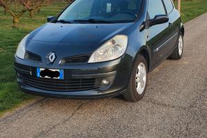 Renault clio 1.2 16v confort