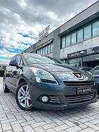 Peugeot 5008 1.6 HDi 112CV Féline 7 POSTI - ok neo
