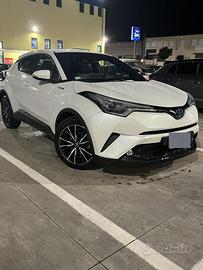 TOYOTA C HR LOUNGE 1.8