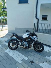 Kawasaki Z 650 depotenziata 35 kw