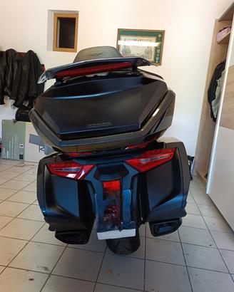 honda goldwing tour dct