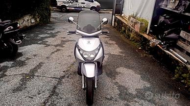 Piaggio Beverly 250
