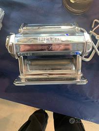 Macchina per pasta con motore