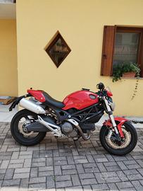 Ducati Monster 696 - 2008