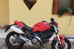 Ducati Monster 696 - 2008