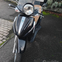 Beverly 300 tourer 2009