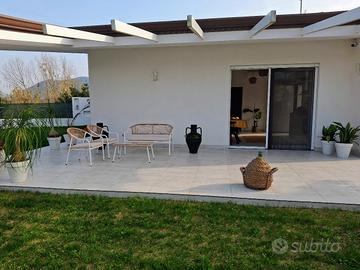 Villino indipendente con parcheggio