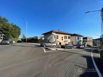 CAPANNONE A MORAZZONE