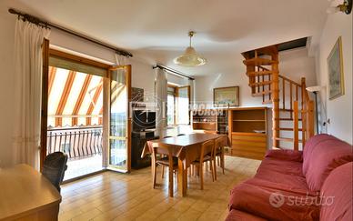 Tempocasa propone appartamento con garage e mansar