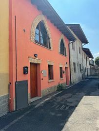 Bilocale indipendente ristrutturato e arredato