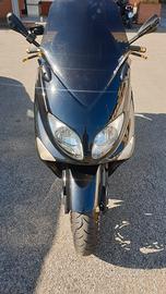 Yamaha T Max - 2005