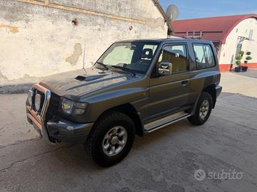 Mitsubishi Pajero 2.8 TDI GLS 3P