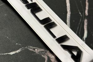 Scritta Giulia Nera Alfa Romeo-Effetto Black Pack