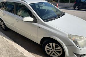 Opel Astra SW 1700 TDI 125 cv  anno 2007