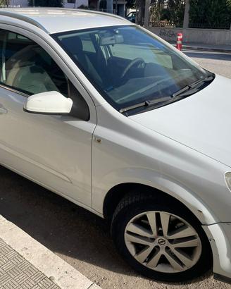 Opel Astra SW 1700 TDI 125 cv  anno 2007