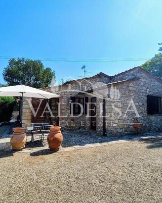 Rustico / Casale di 120 m² con più di 5 locali e p