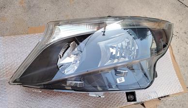 Faro anteriore sinistro Mercedes Vito W447