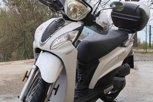 Kymco People One 125i del 2016