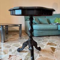 Tavolino rotondo in legno