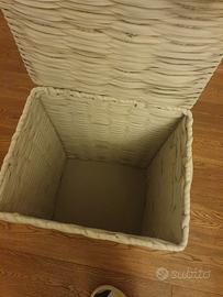 Portabiancheria intrecciato in tessuto 