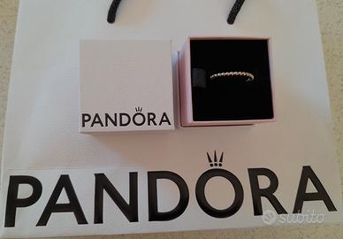 Anello Pandora