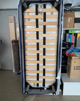 letto singolo con materasso