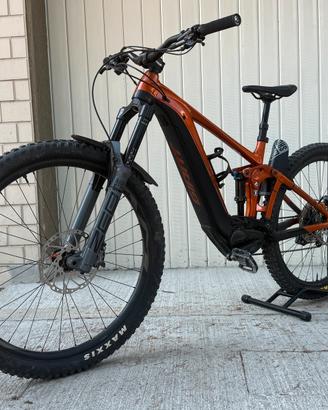 E-bike mtb Giant reign e+ tag. M batteria 800 w