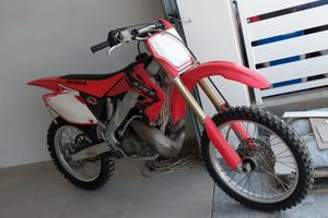 honda 250cr r del  2004