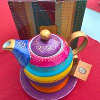 Teiera e tazza per una persona