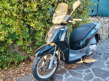 Kymco people S 125